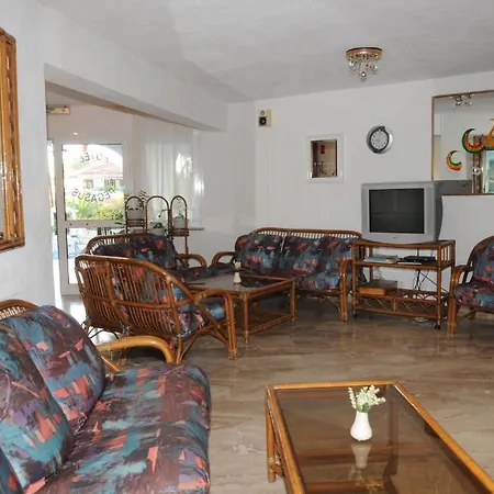 Pegasus شقة فندقية 2*