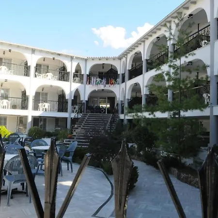 Pegasus Hotel de apartamente Hanioti