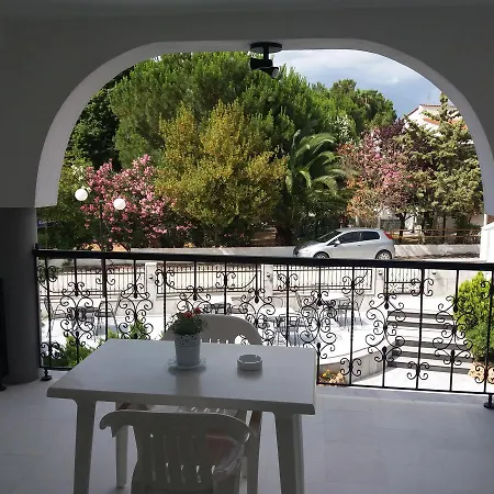 Pegasus Hotel de apartamente Hanioti